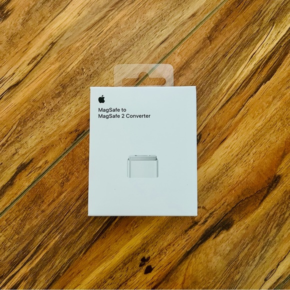 Apple MagSafe to MagSafe 2 Converter - Picture 1 of 2